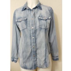 RED TULIP ACIDWASH CHAMBRAY SNAP FRONT DENIM SHIRT